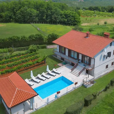 Ana By Interhome Nedeščina
